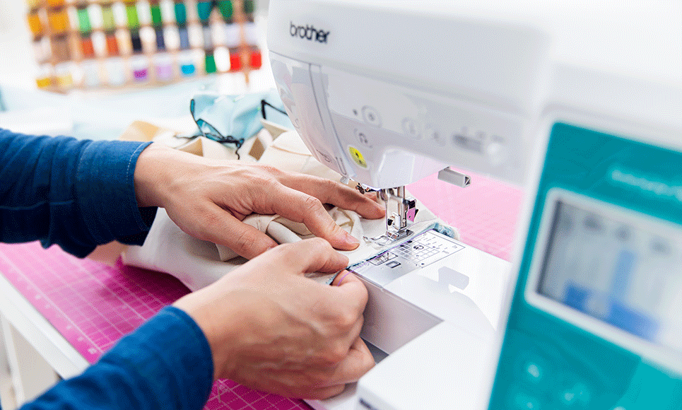 Innov-is F580 sewing, quilting and embroidery machine 7